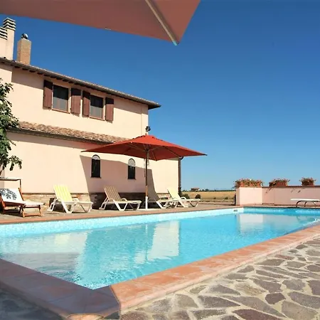 Vaiano Sleeps 8 Pool Wifi *