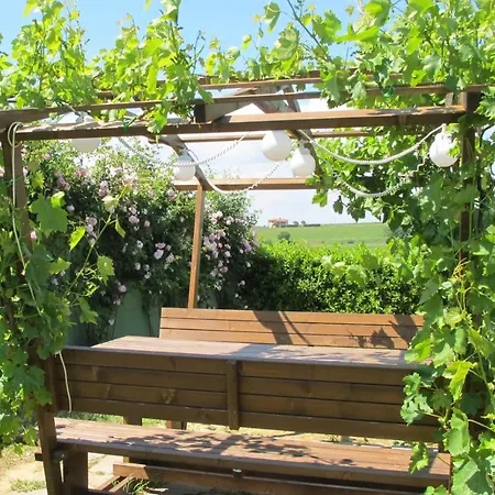 Vaiano Sleeps 8 Pool Wifi Hébergement de vacances *