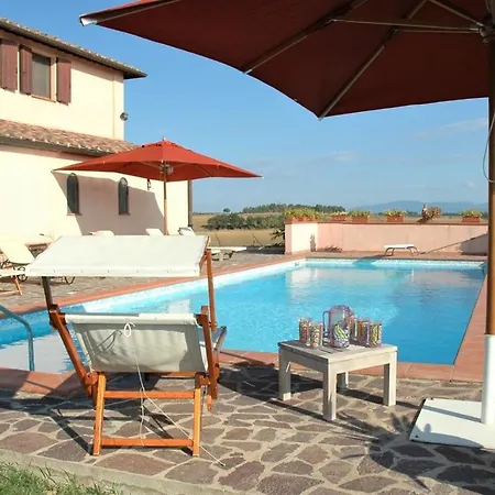 Vaiano Sleeps 8 Pool Wifi