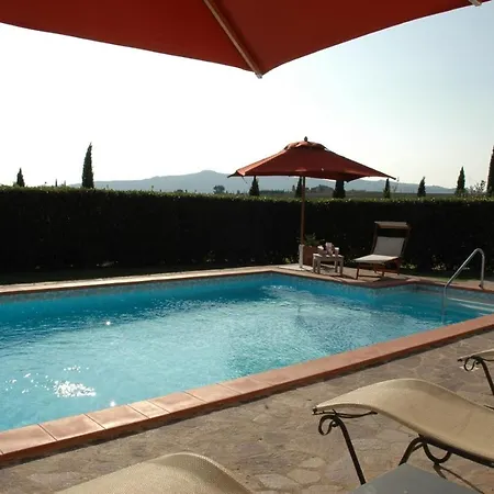 Vaiano Sleeps 8 Pool Wifi *